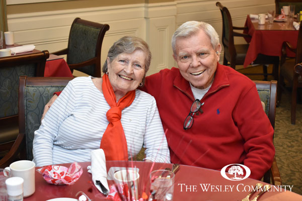 A resident couple enjoying Woodlawn Commons Valentine's Day Luncheon at Georgia's Restaurant.